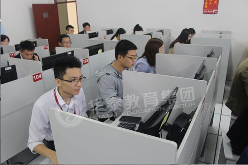 華泰教育 一站式服務，愛心護航自考學子教育夢想